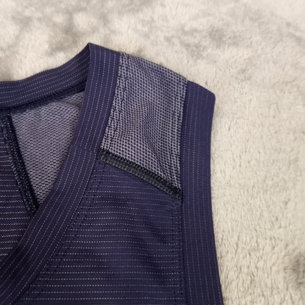 Lululemon Women's Navy Sleeveless Tank Top Size 4 - Picture 3 of 16